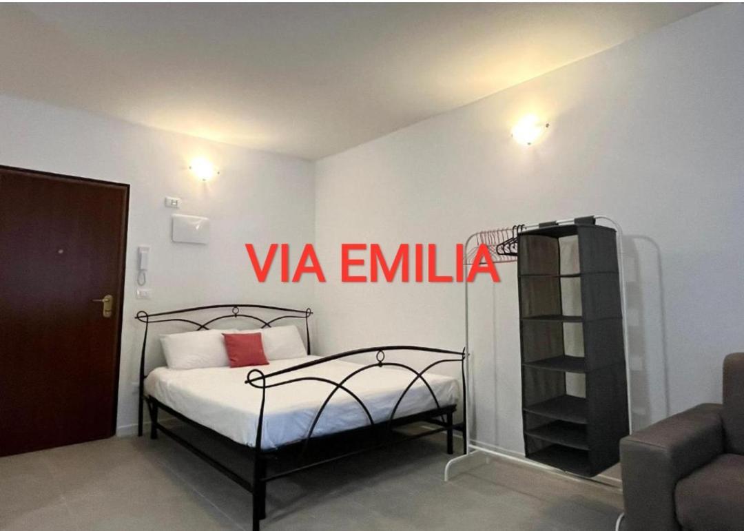 Via Agucchi & Via Emilia Apartments Bologna Exterior foto